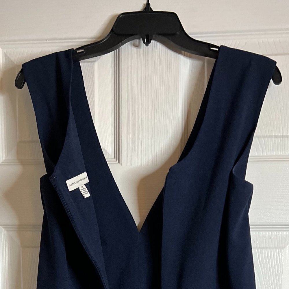 Dress The Population Sandra Plunge Crepe Trumpet Gown in Midnight Blue Size XXL - Picture 8 of 10